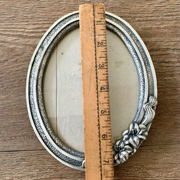 Vintage metal frame 6/7 inch - Picture 5 of 12